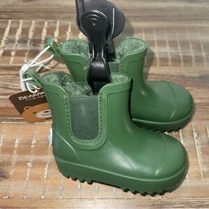 NWT BearPaw Toddler Baby Chelsea Rain boots hunter Green Faux fur lining ankle